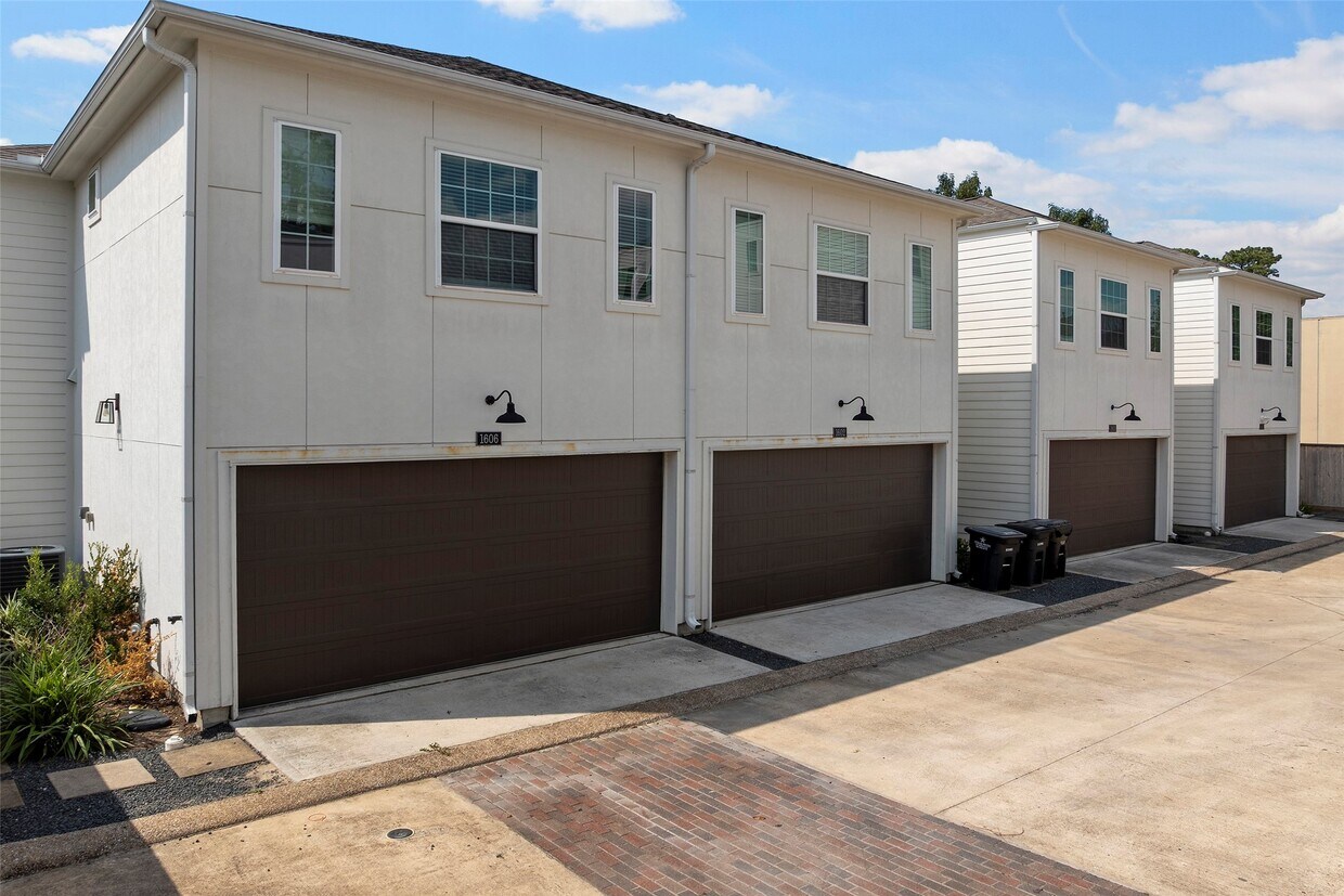 Foto principal - 1606 Westside Gardens Ln
