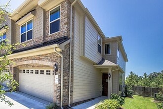 Building Photo - 63 Aventura Pl