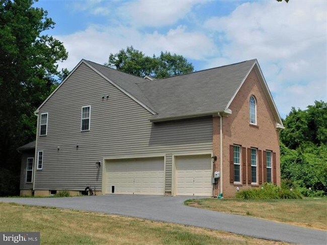 Building Photo - 1706 Forest Creek Dr