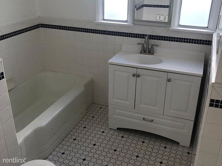 Foto principal - 3 br, 1 bath House - 2001 W Monterey Ave