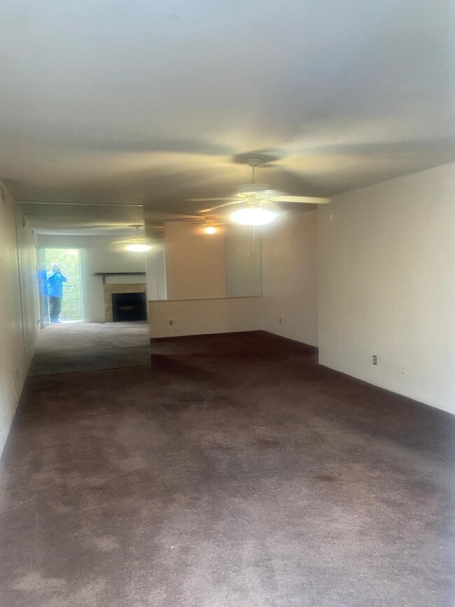 Building Photo - 9700 Leawood Blvd