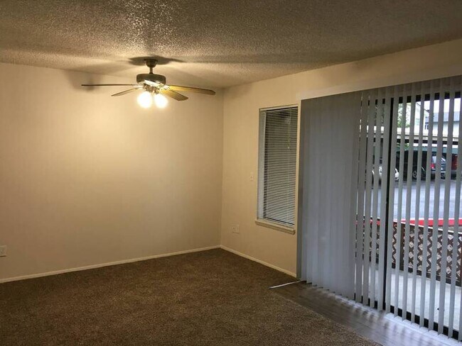 Building Photo - 12625 SW Colony Ln