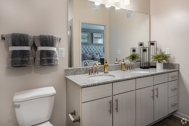 2BR, 2BA - 1,108SF - Tapestry at Westland Village