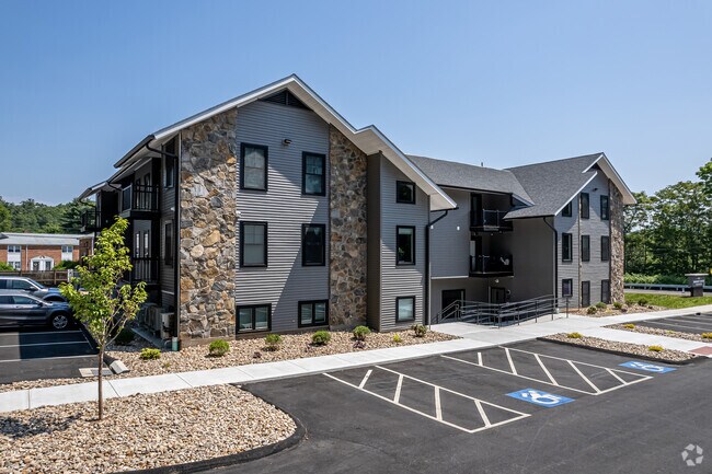 Foto del edificio - Simsbury Center Apartments