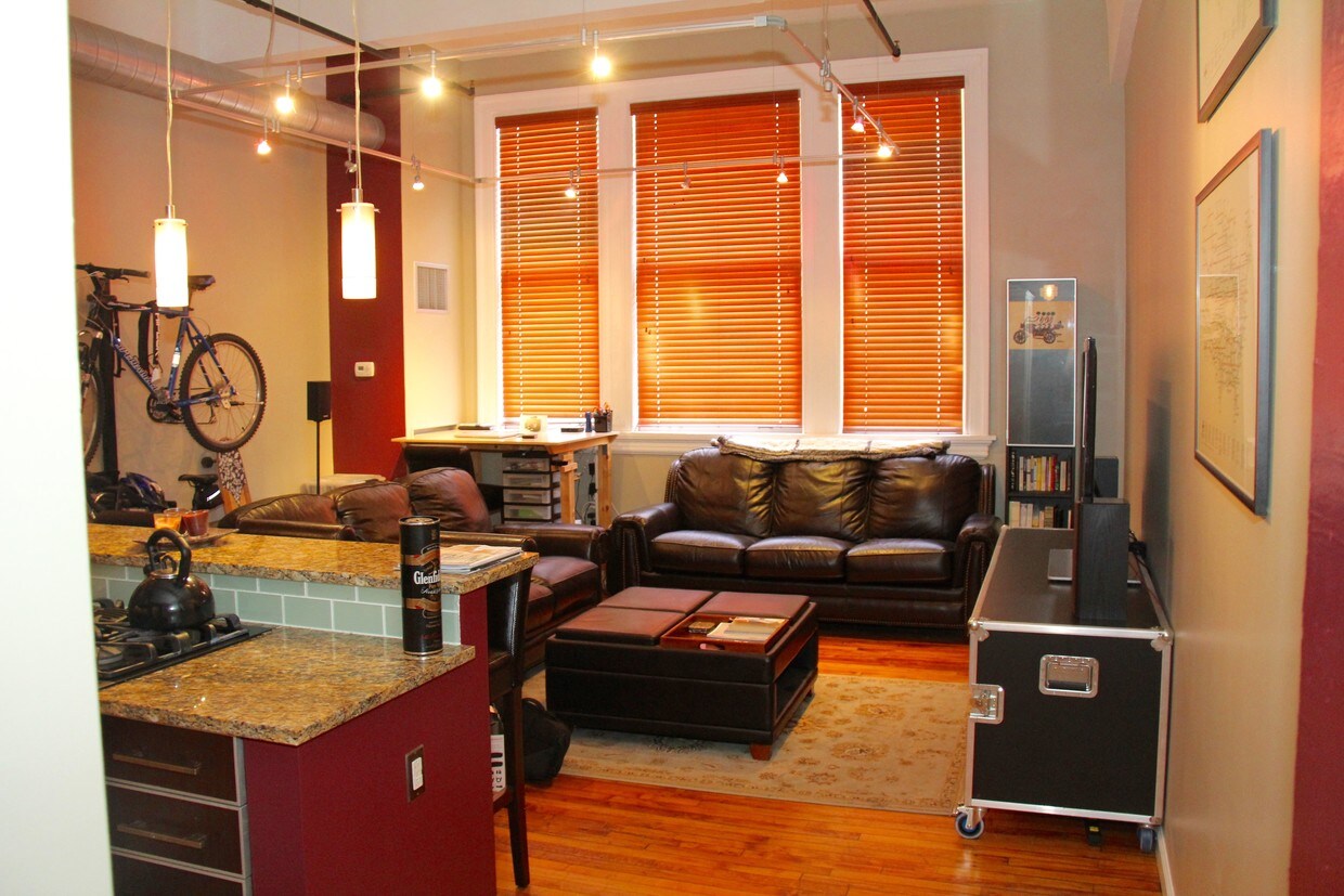 Living Room - 1228 Arch St