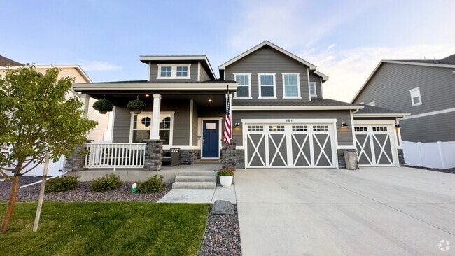 Building Photo - 965 Mouflon Dr