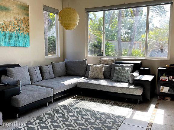 Foto del edificio - 3 br, 3 bath House - 6084 Paseo Monona