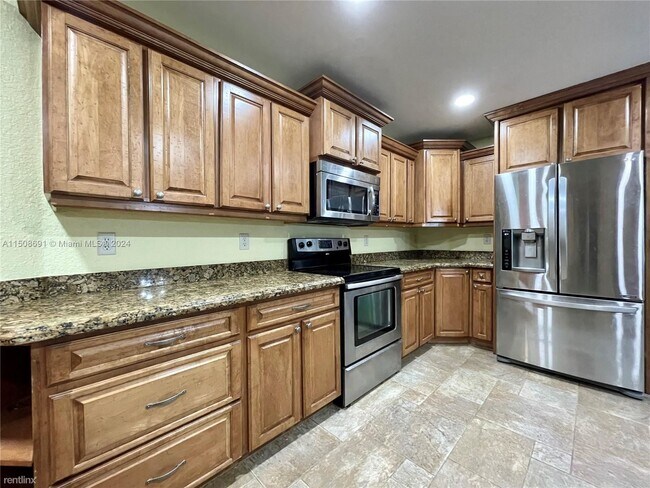 Foto del edificio - 4 br, 2 bath House - 12731 Persimmon Blvd