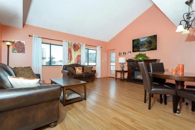 Photo - 50 S Common St Apartment