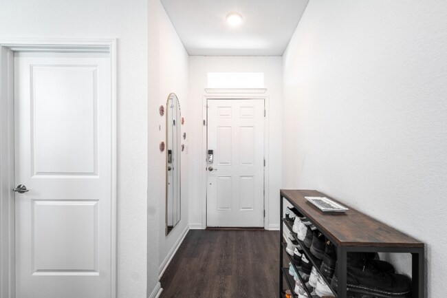 Foto del edificio - 1614 Iberville Dr