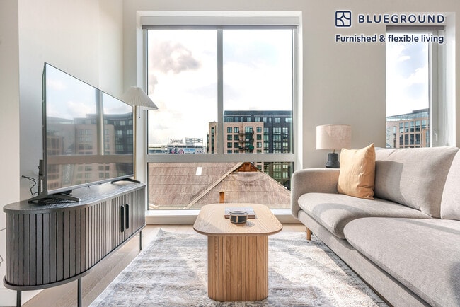 Foto del edificio - 3 Tingey Sq SE