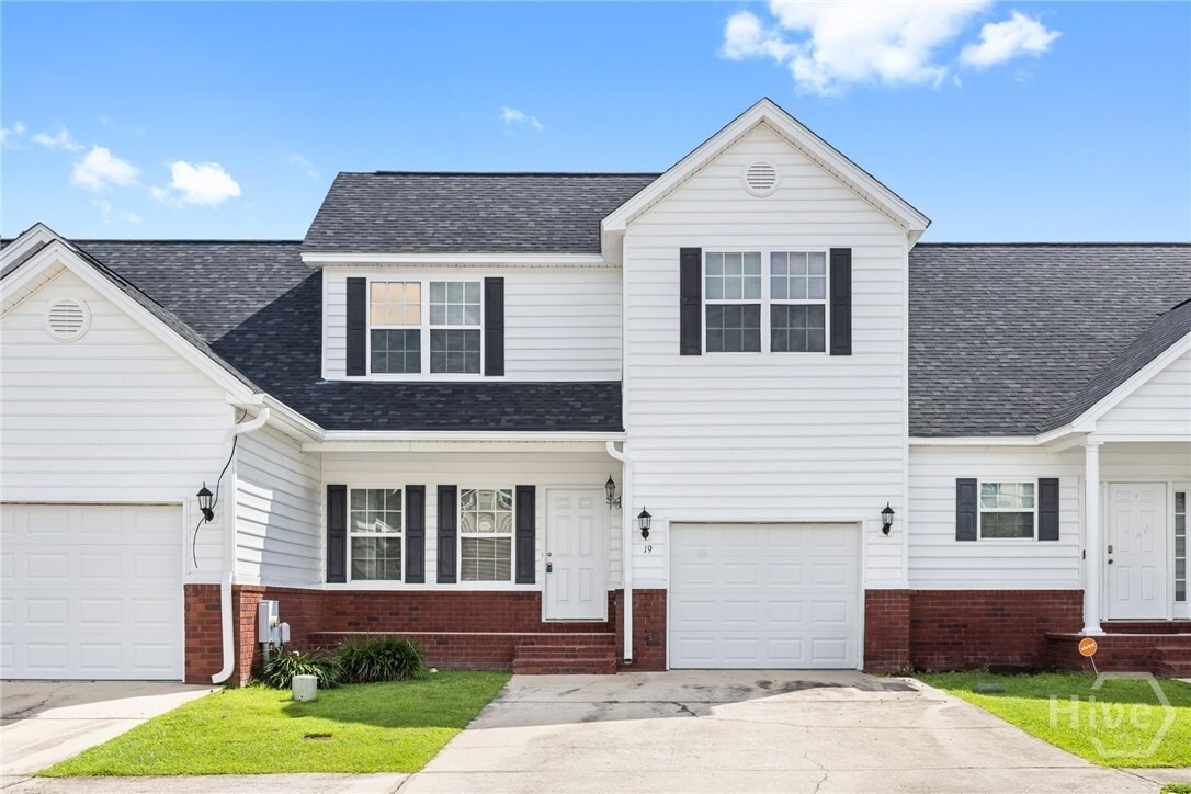 Foto principal - 119 Cypress Point Dr