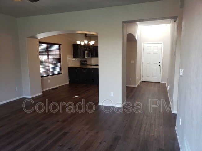 Building Photo - 6984 Sierra Meadows Dr