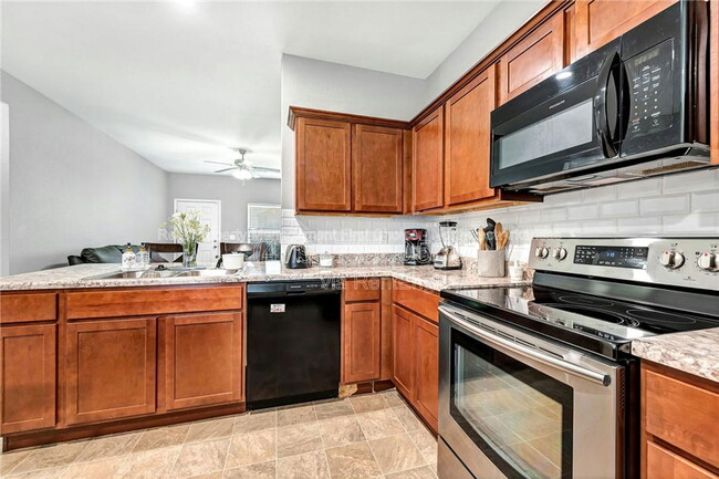 Building Photo - 716 NW 70th Ave