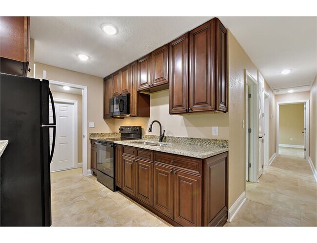 Kitchen - 2234 W Highland St