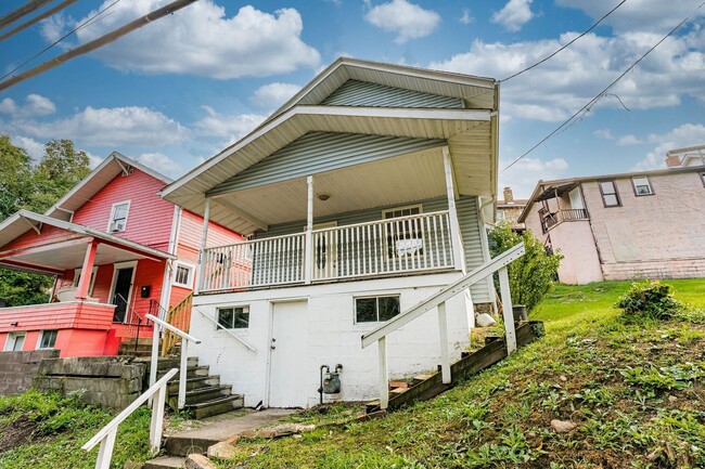 Building Photo - 3 br, 2 bath House - 510 Pennsylvania Ave