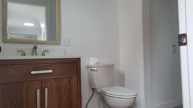 Full Bathroom - 499 Kenduskeag Levant Rd
