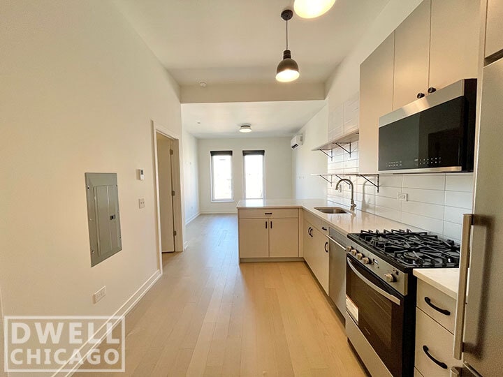 Foto principal - 4640 N Kenmore Ave