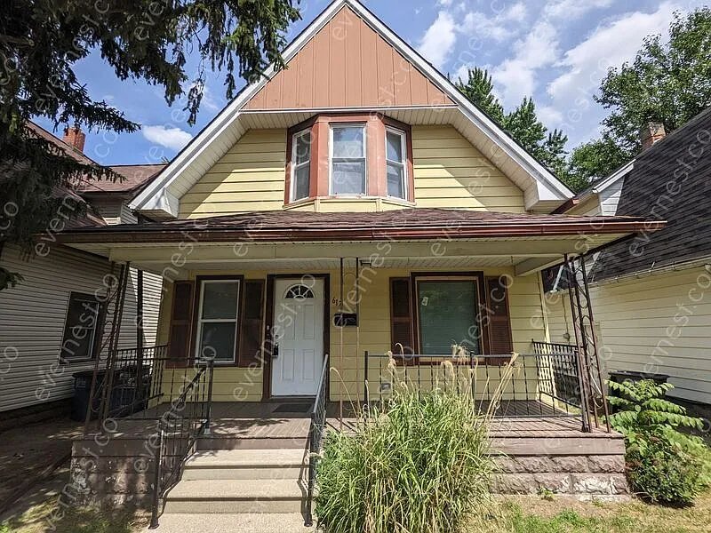 Primary Photo - 617 Nicholas St