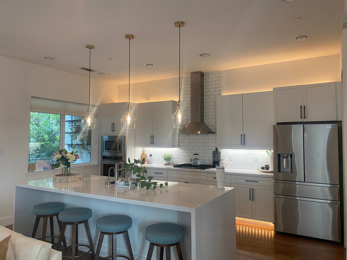 Photo - 5705 Bryan Pkwy (Dallas, TX)