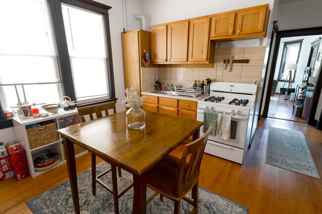 Foto del edificio - 2219 W Rice St