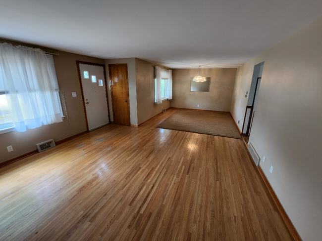 Building Photo - 227 Courtland Ave