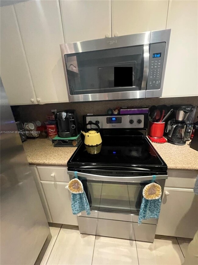 Building Photo - 1543 Southeast 25th Street Apt #109, Homes...