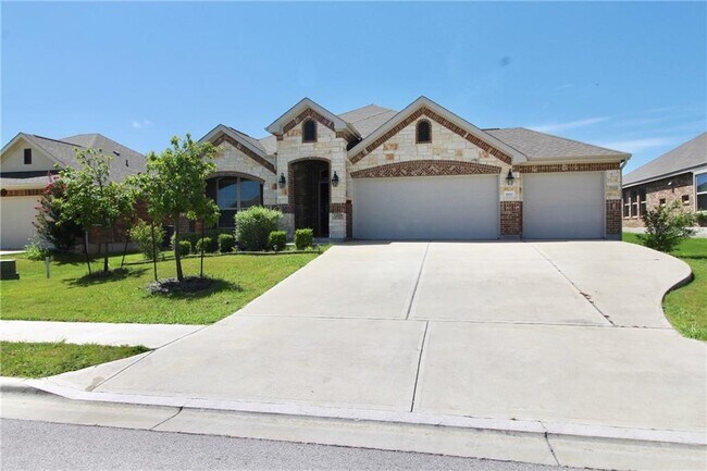 Building Photo - 1100 Arvada Dr