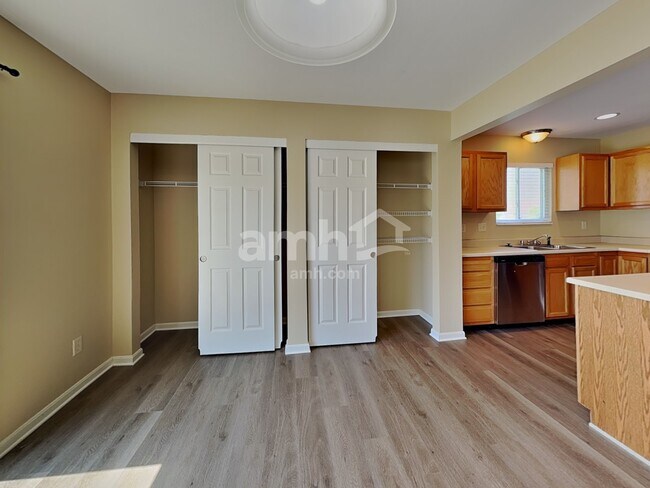 Foto del edificio - 3938 Winding Path Dr