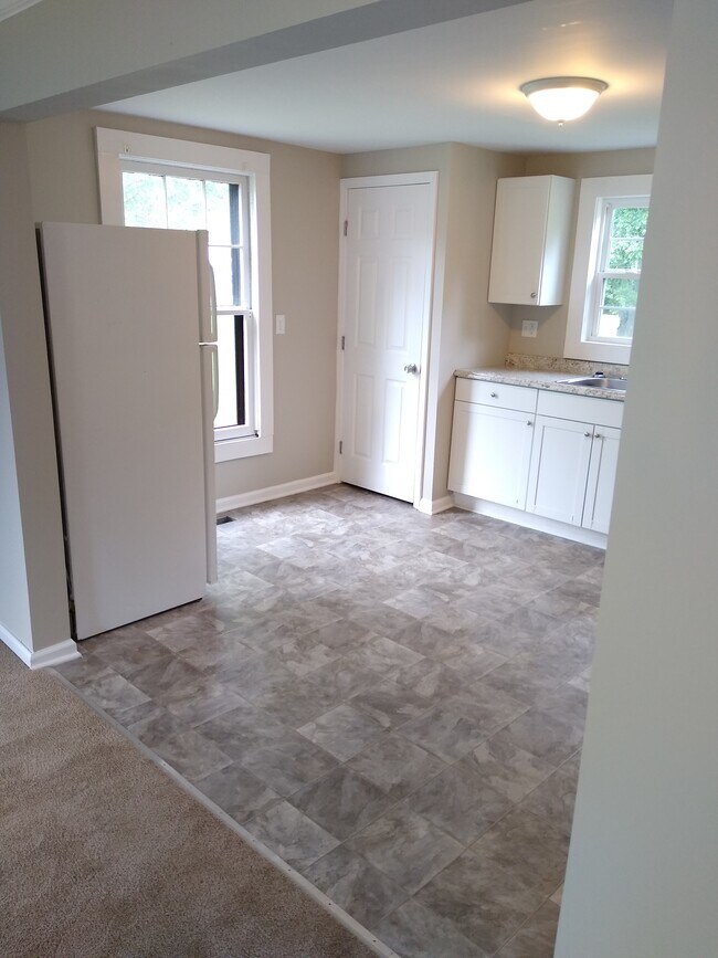Building Photo - 506 Brantley Dr
