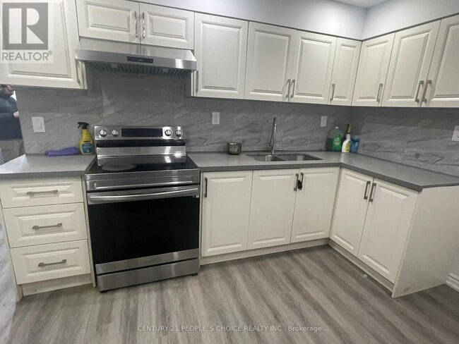 Building Photo - 28 Meandering Trail