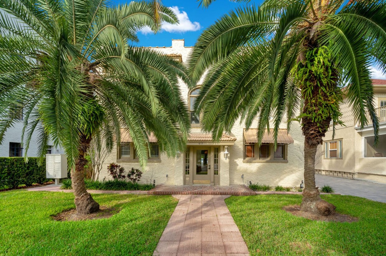 Foto principal - Villas of Lake Eola Condo