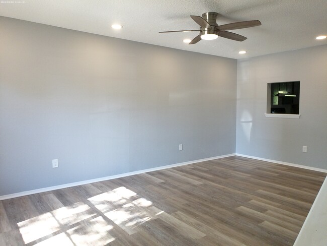 Spacious Living Room - 8302 Woodview Dr E