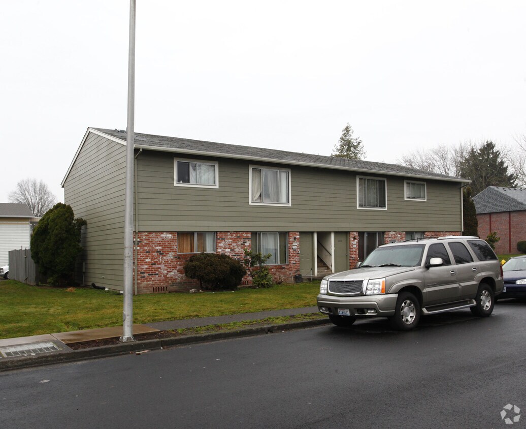 Building Photo - 3311-3345 SW 125TH Ave