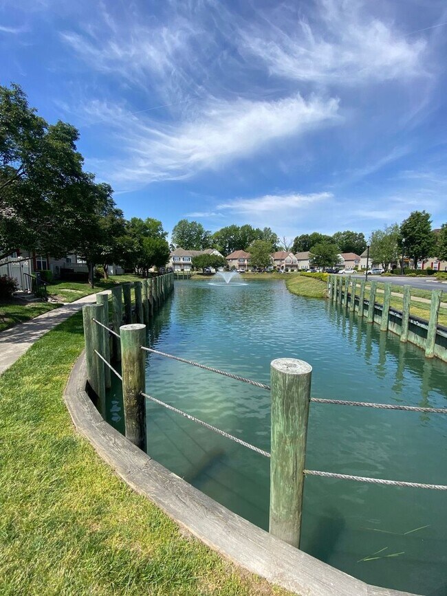 Building Photo - 3 bedroom Single Family Home "ASK ABOUT OU...