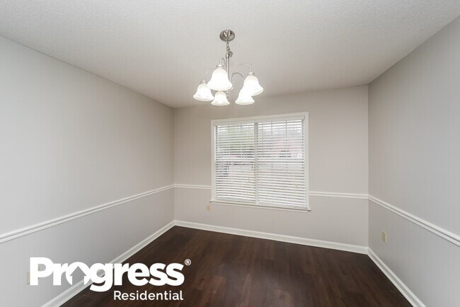 Building Photo - 839 Tropicana Dr E