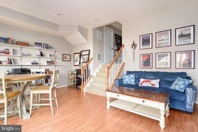 Building Photo - 2372 Battery Hill Cir