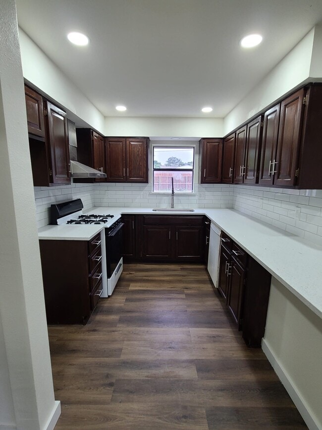 Building Photo - 4318 Jenny Ln