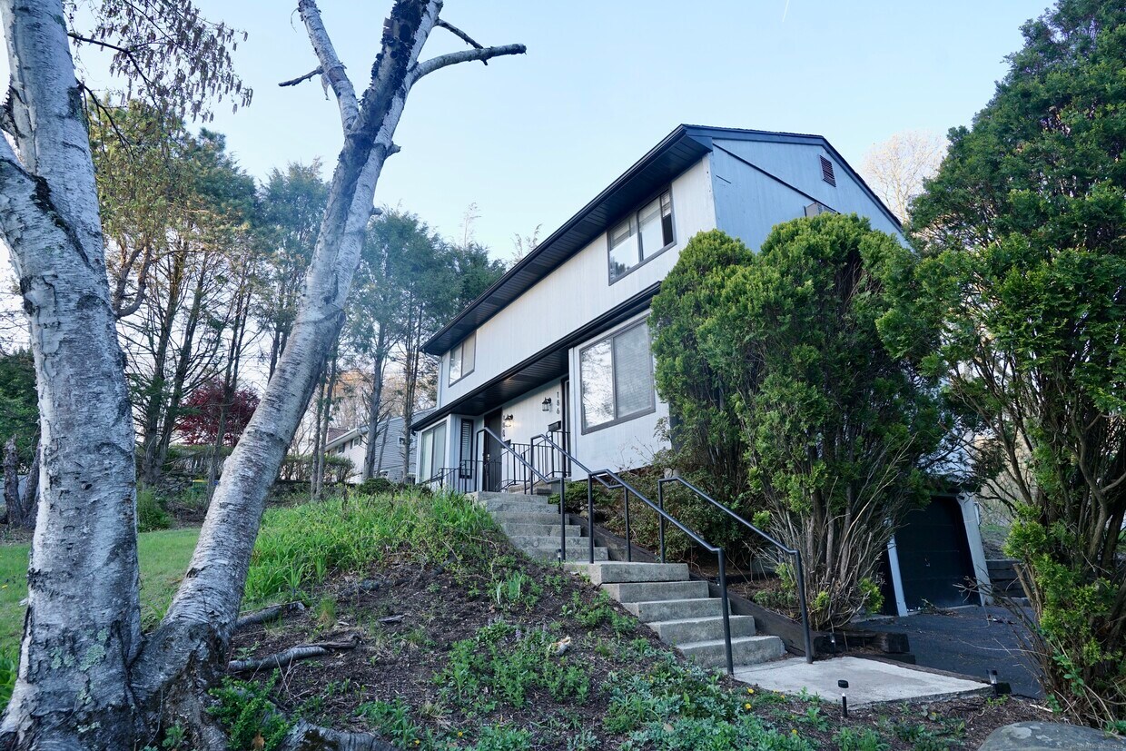 Foto principal - 186 Moreland Ave