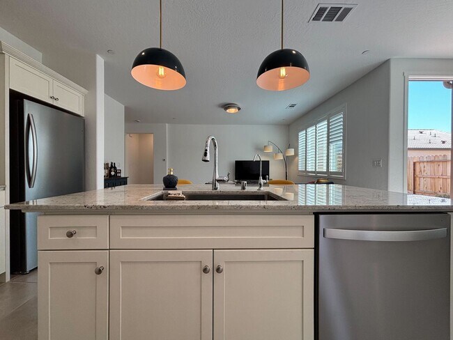 Building Photo - Live in Luxury at Riverstone – 3BR/2BA wit...