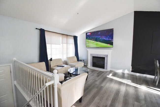 Foto del edificio - Modern 5-Bedroom Home for Rent in Rocheste...