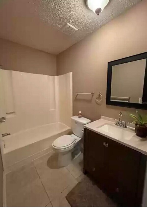 Foto del edificio - Two Bedroom One Bath - Southside of Lakeland