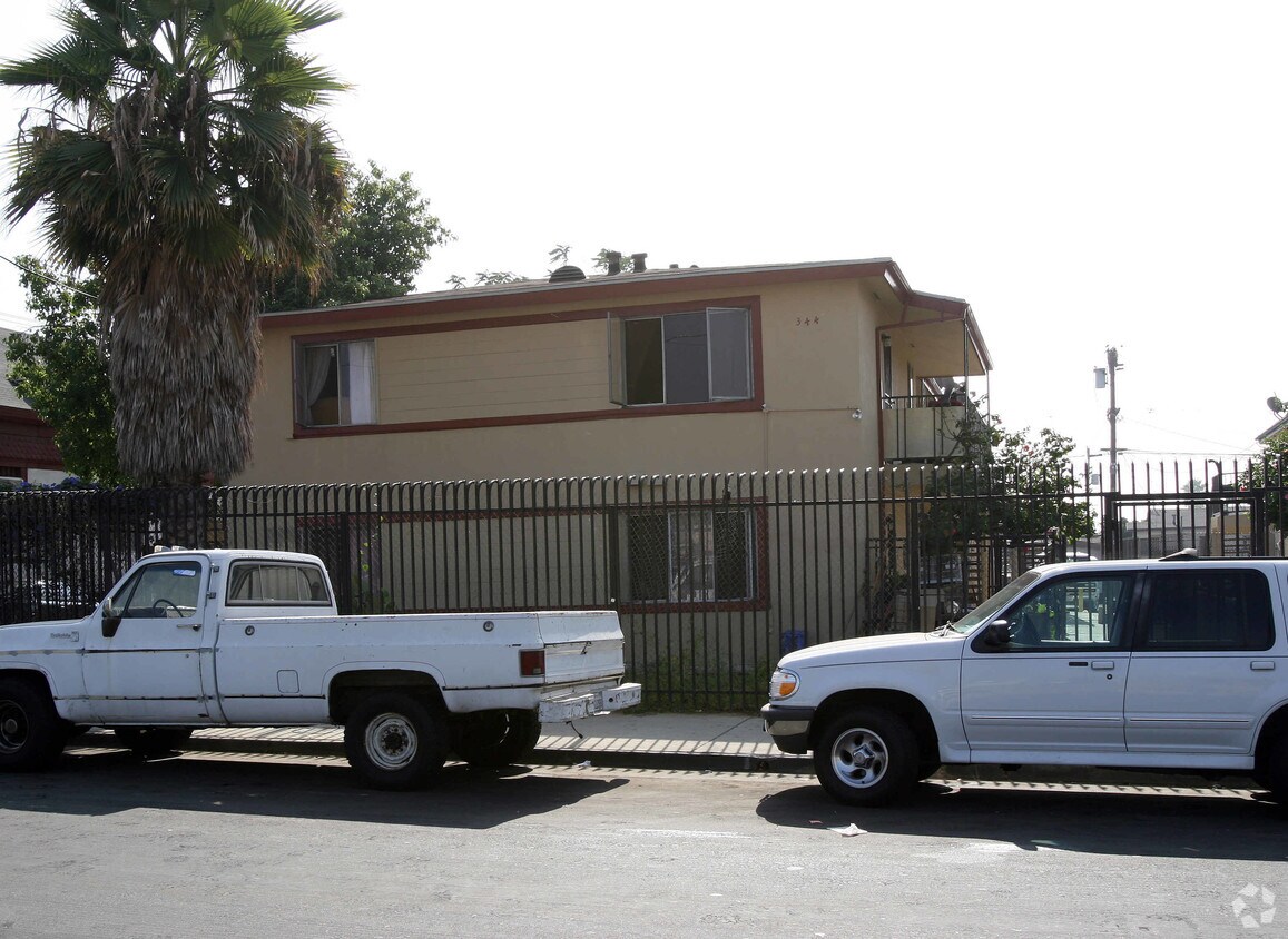 Foto del edificio - 338-344 N Fickett St