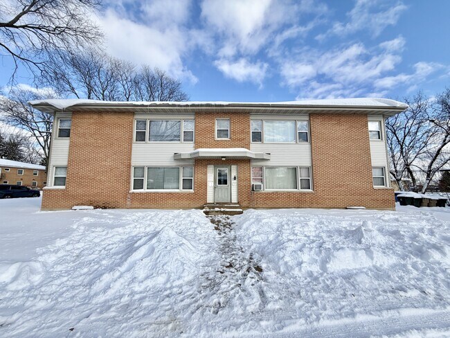 Foto del edificio - 2113 Lake Point Dr