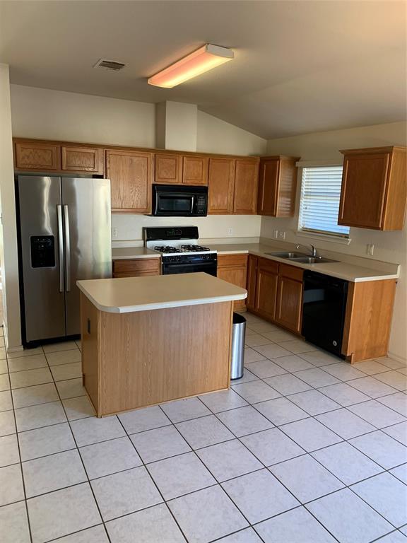 Building Photo - 3807 Top Rock Ln