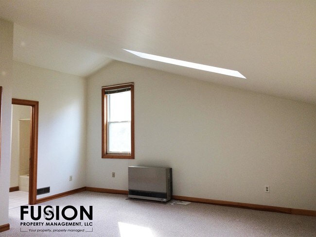 Building Photo - 20 Mansfield Ave