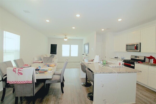 Foto del edificio - 23235 Spring Genesis Ln