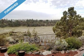 Building Photo - 2143 NW Canyon Dr