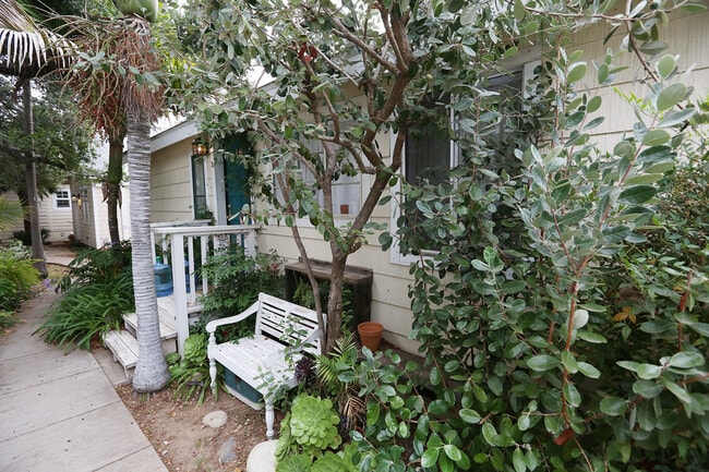 Foto del edificio - 319 W Anapamu St