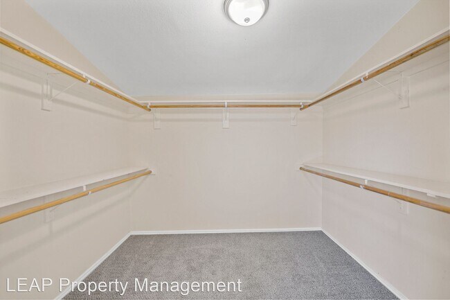 Foto del edificio - 2 br, 2 bath House - 211 S Business Highwa...